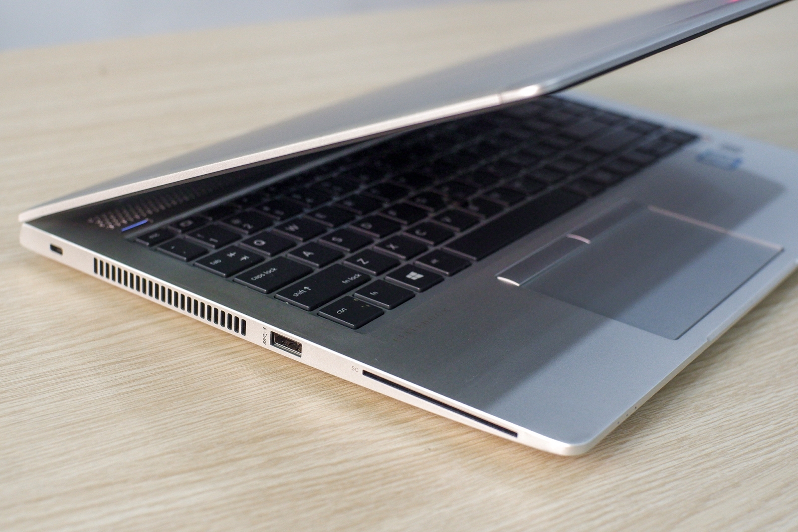 Laptop cũ xách tay HP 840g5
